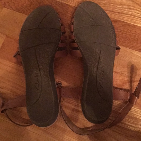 Clarks woven sandals - Picture 2 of 3